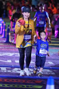 BIB: 3352, 3039, 100
                            <button type="button" onclick="openModal(26261949)" class="btn btn-primary btn-sm float-right btn-popup" data-toggle="modal" data-target=".modal-high-quality">
                        <i class="fas fa-shopping-cart"></i> Add to Cart
                    </button>
                                            <button type="button" onclick="isThisMe(26261949, true)" class="btn btn-success btn-sm float-right btn-popup btn-isme hidden" data-toggle="tooltip" data-placement="bottom" title="นี่คือรูปของคุณใช่ไหม คลิกที่นี่เพื่อเอาเข้าอัลบั้ม">
                        <i class="fas fa-plus"></i> Add to album
                    </button>
                    <button type="button" onclick="isThisMe(26261949, false)" class="btn btn-warning btn-sm float-right btn-popup btn-isnotme hidden">
                        <i class="fas fa-ban"></i> Remove from album
                    </button>